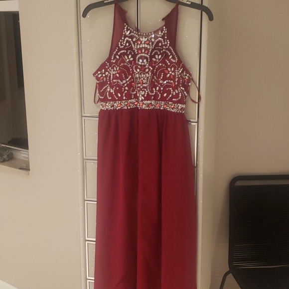 Red dress - Picture 1 of 4